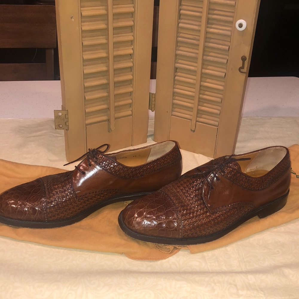 Mens Leather/crocodile high end shoes